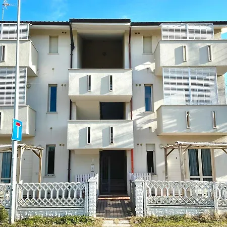 Apartment F002 - Fano, Trilocale Con Portico A 30mt Dal Mare *
